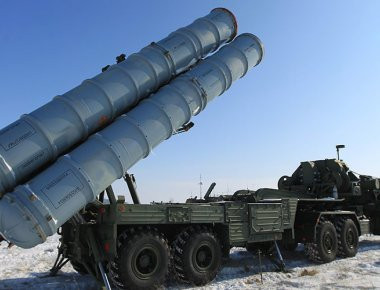 Sabah: «Προχωρούν οι επαφές Τουρκίας – Ρωσίας για την αγορά των S-400»